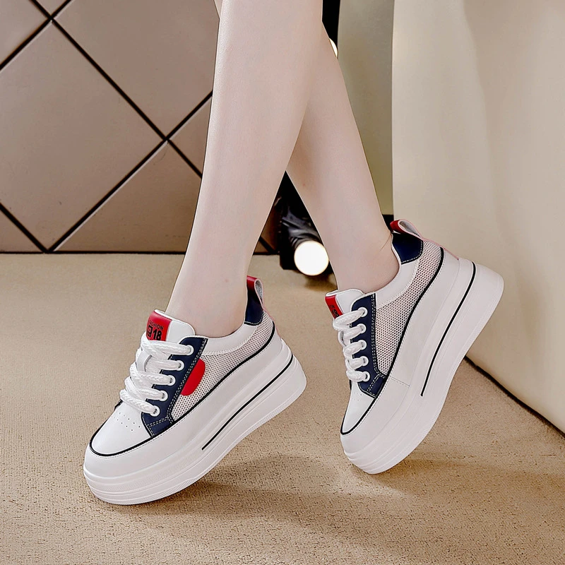 厚底内增高小白鞋女2025新款坡跟软底软面休闲鞋女