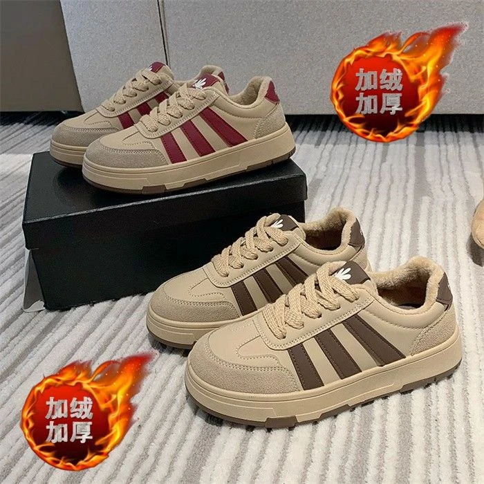 美拉德小白鞋女2023新款冬季加绒厚底黑白鞋子女运动鞋休闲德训鞋