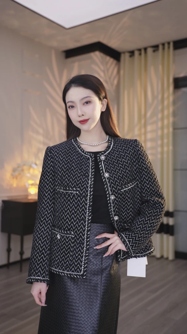 【心跳】杭州超哥小香风90鹅绒羽绒服CO83670