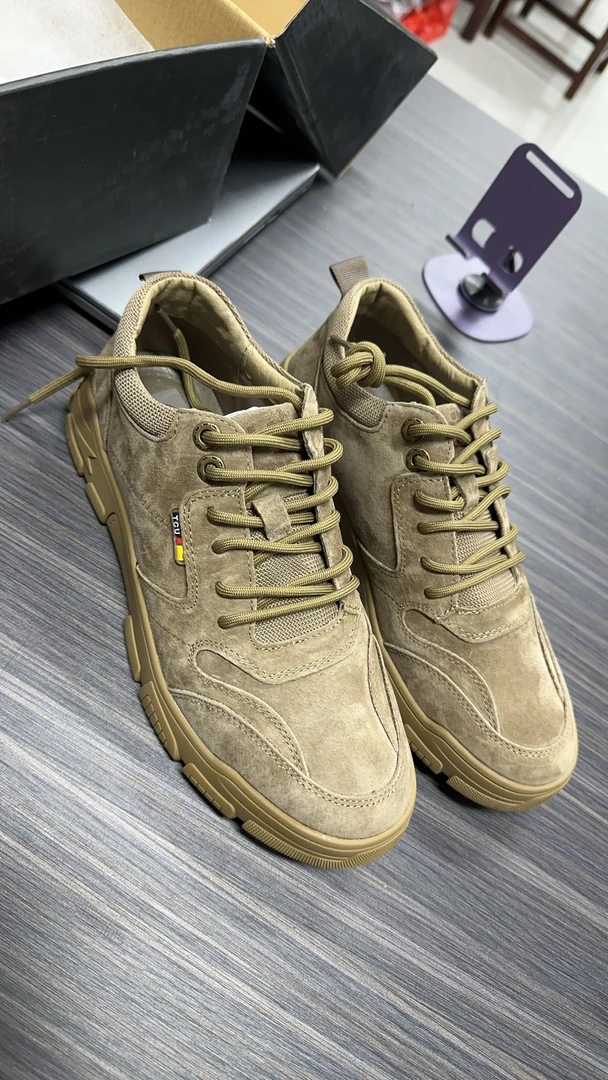 海秋冬咖色休闲鞋