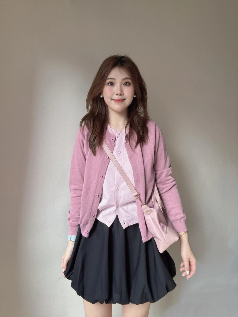 法式撞色拼接假两件针织开衫女微胖mm新款高级感上衣搭配黑色裙裤