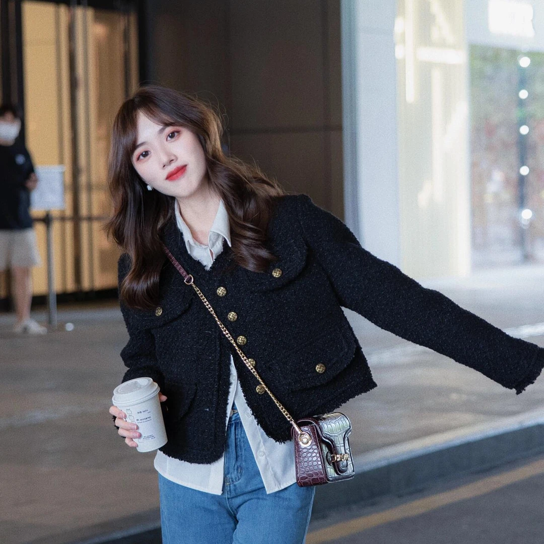 2024新款春秋季韩版时尚高级感名媛风黑色短款外套女牛仔裤两件套