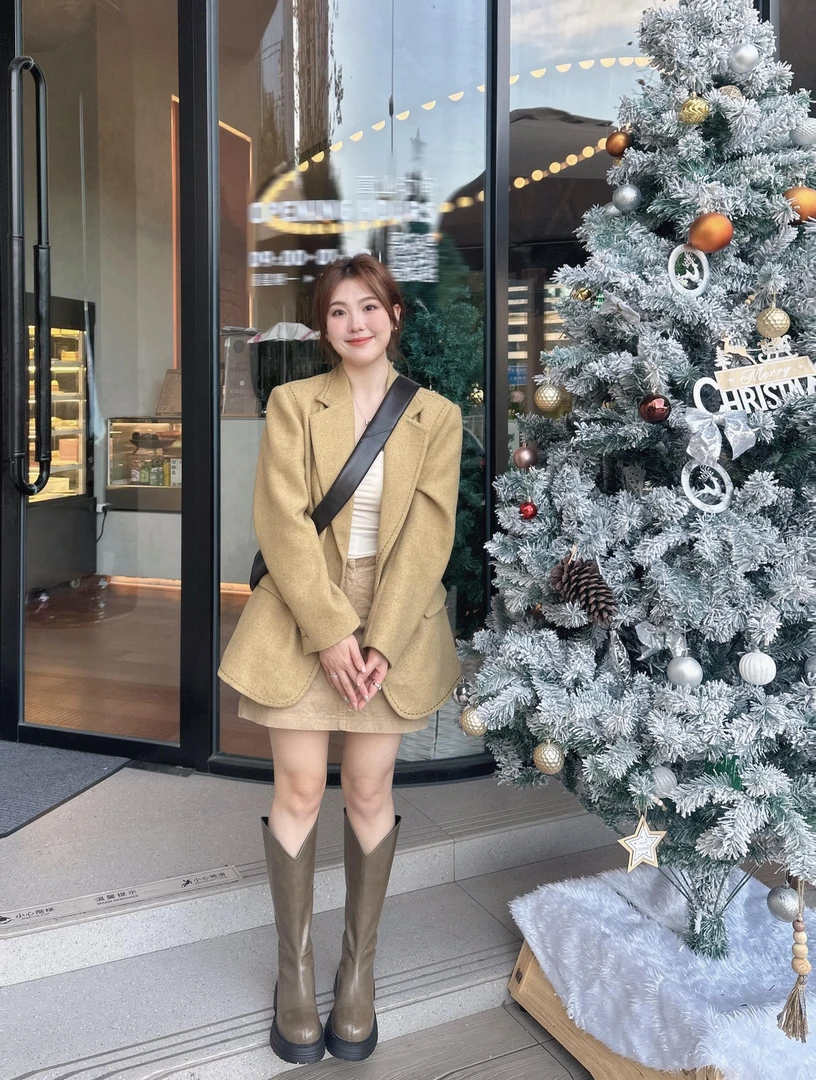 2024秋冬季新款法式高级气质西装外套小西服高级感半身裙两件套装