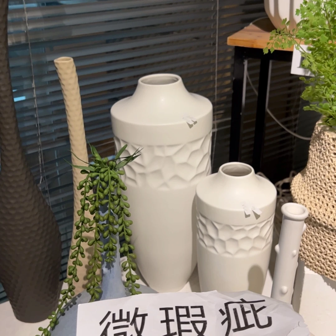 瓶陶瓷艺术家的作品是