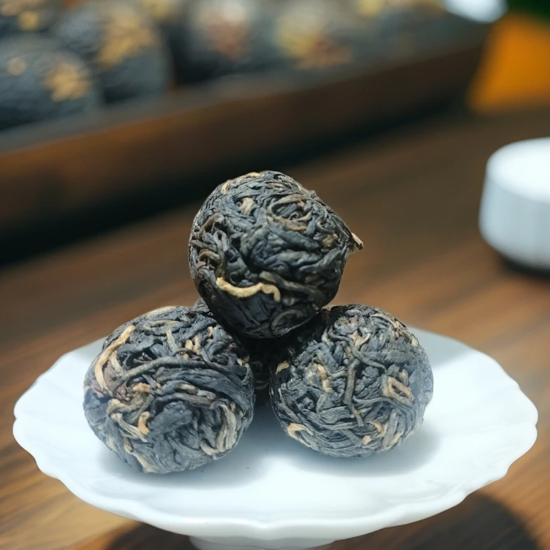 2025年古树晒红茶 6 克龙珠 滋味甘甜浓厚 耐泡 越存越好