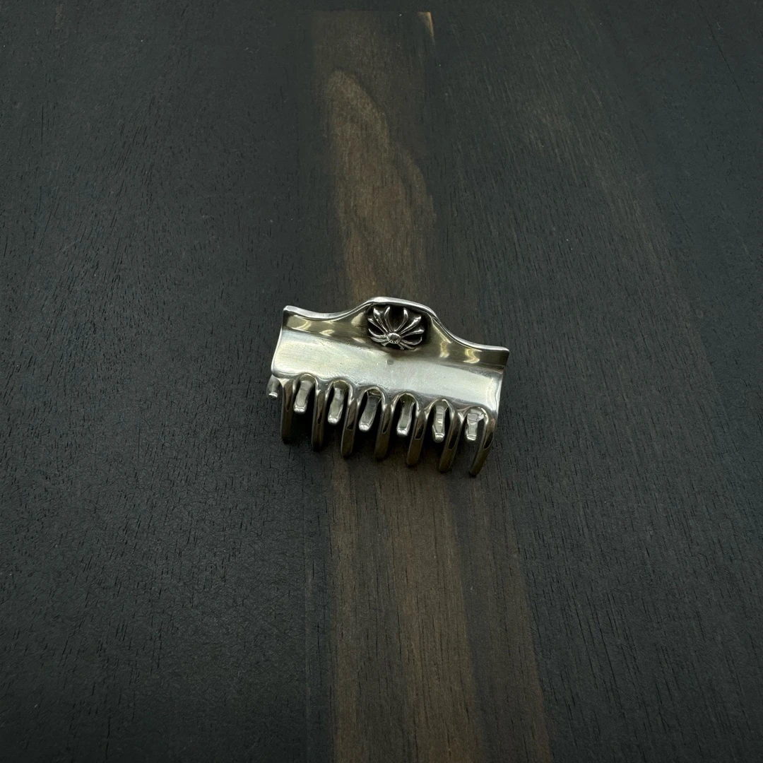 未使用 Chrome Hearts 克罗心 十字花发爪 发夹