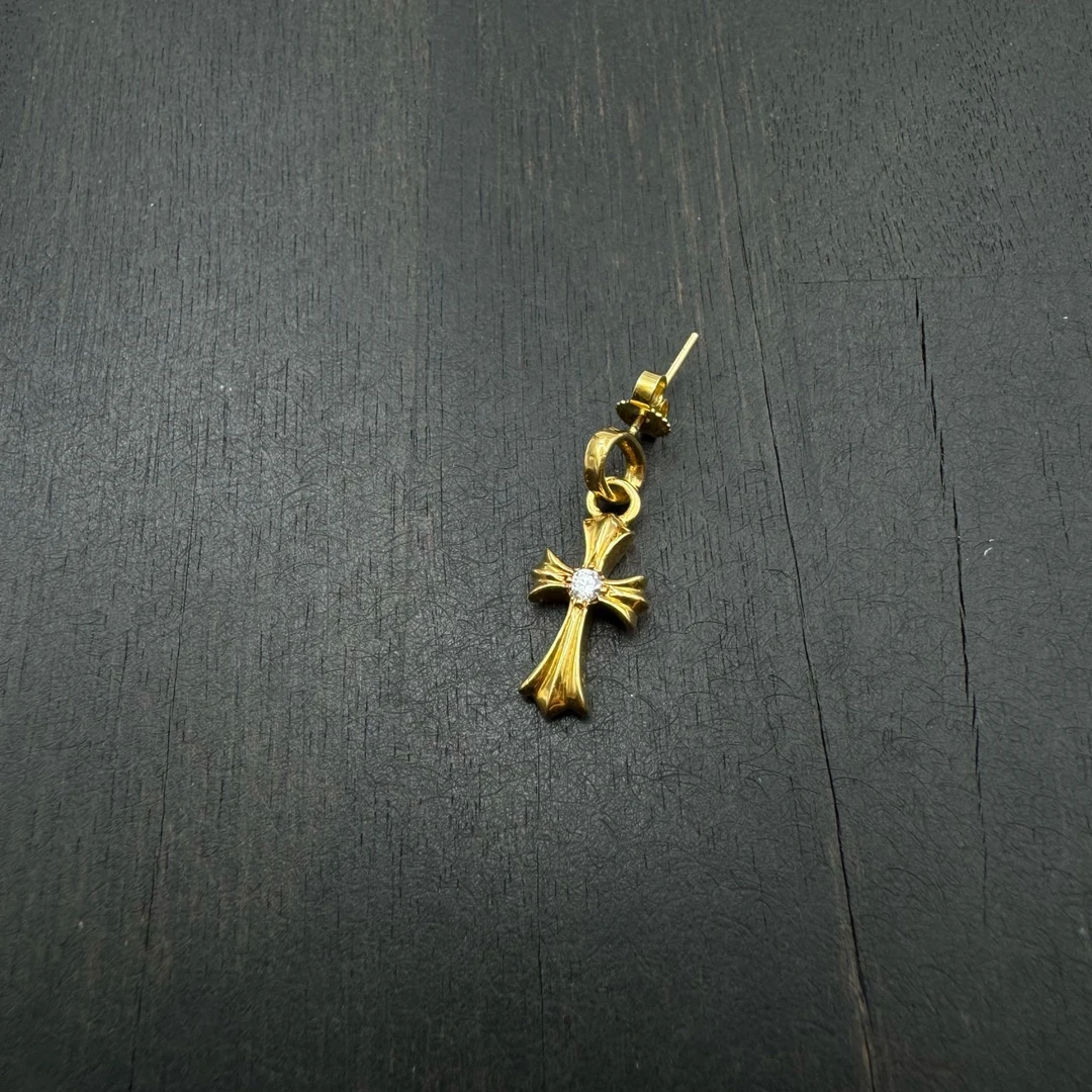 未使用 Chrome Hearts 克罗心 22k 双面白钻babyfat耳坠
