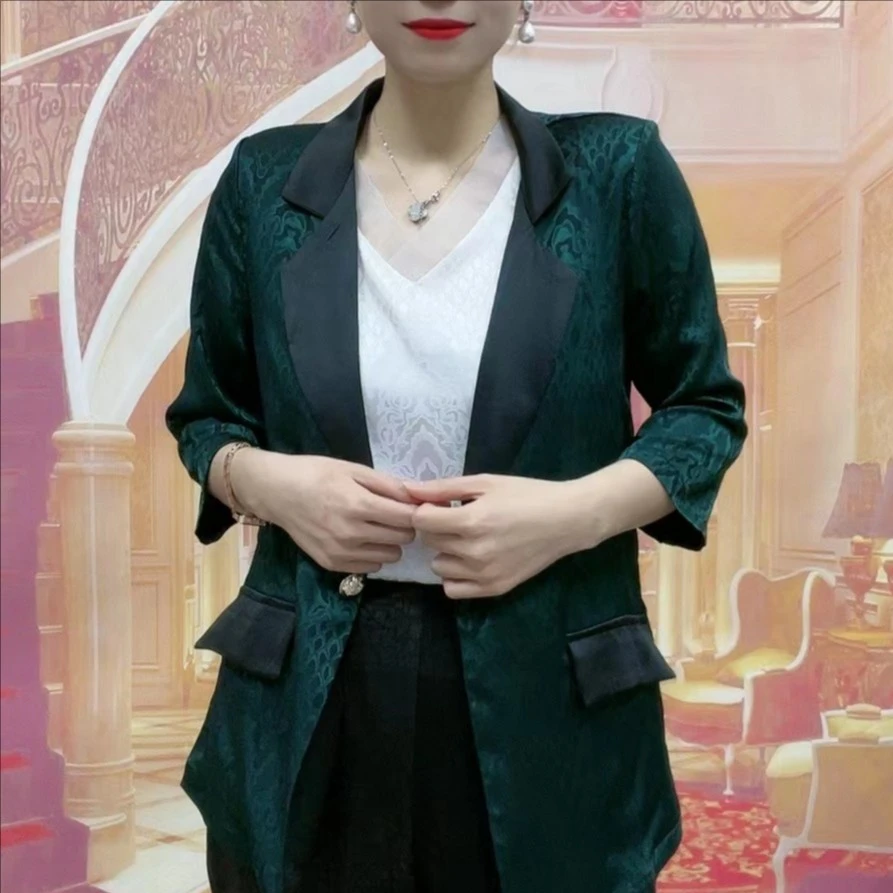 设计感时尚百搭提花花纹洋气修身显瘦小西装领上衣