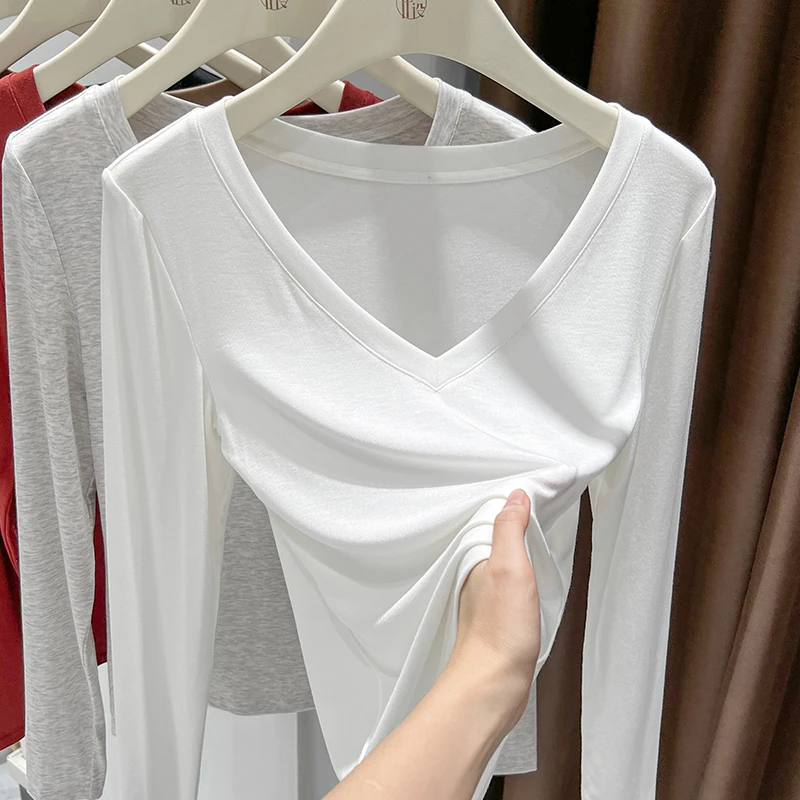 白色大V领内搭上衣女春秋爆款长袖T恤百搭极简风套头正肩打底衫