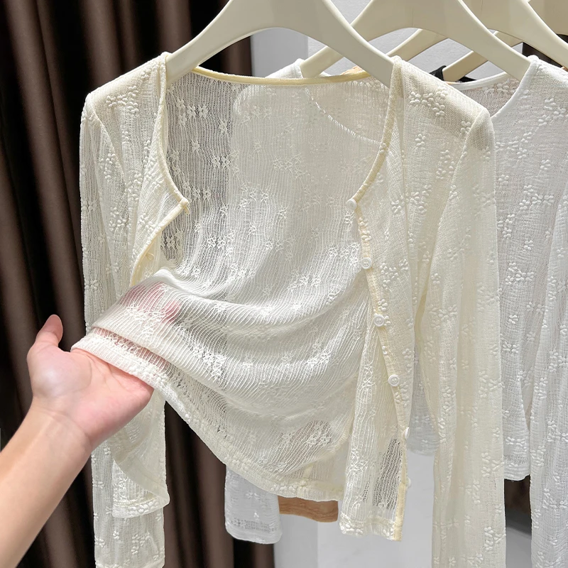 杏色圆领长袖蕾丝上衣夏季新款高级感防晒薄款空调外搭薄纱开衫女