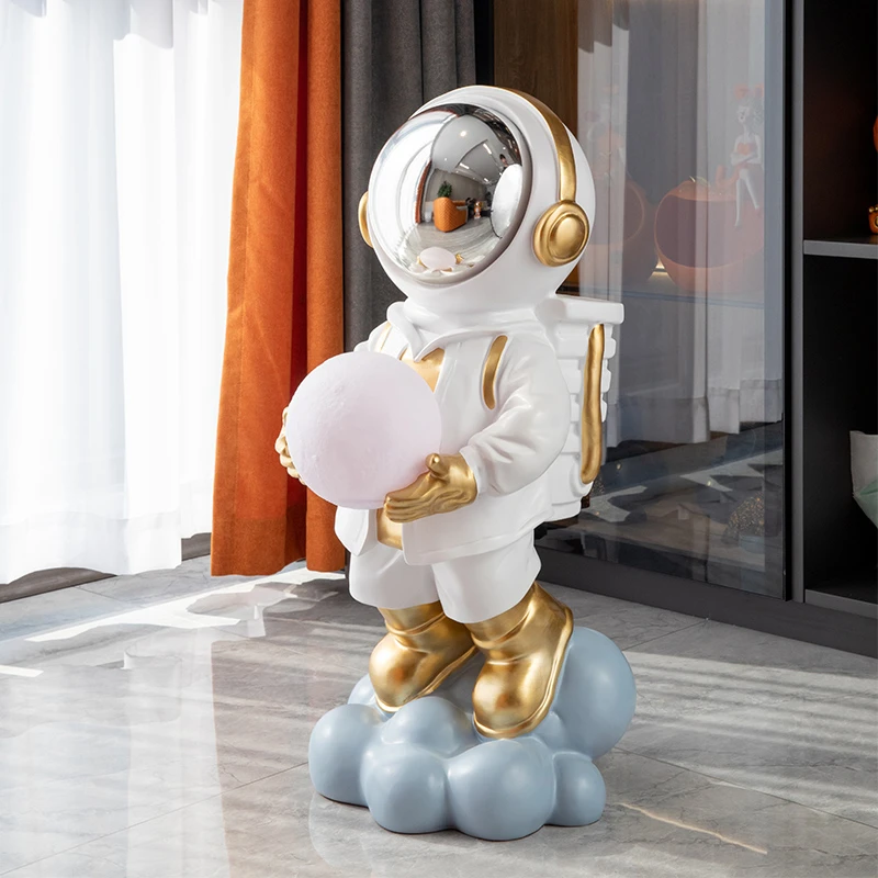北欧太空人宇航员大型家居摆件电视柜沙发盘落地带灯装饰乔迁礼物