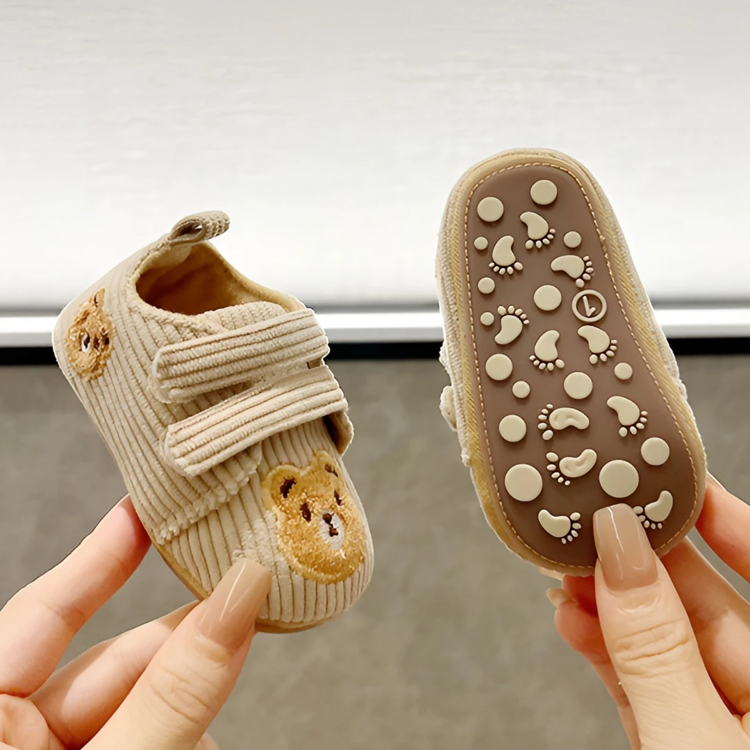 春秋新款0-1岁男女宝宝软底卡通鞋3-5-7八十个月新生婴儿学步鞋