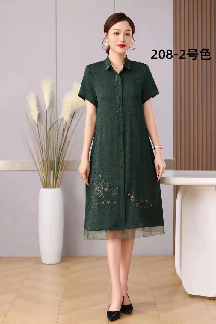 8802 新款2024夏女装连衣裙重工刺绣短袖妈妈绿色时尚显瘦气质裙