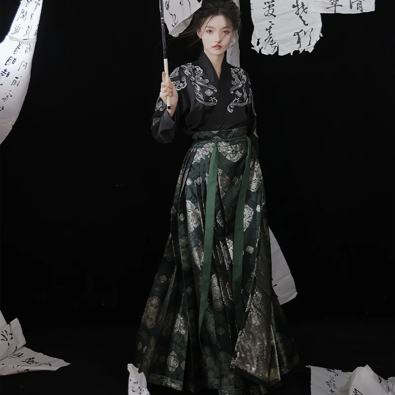 新款古风汉服女传统新中式汉元素马面裙明制日常交领飞机袖衬衫秋