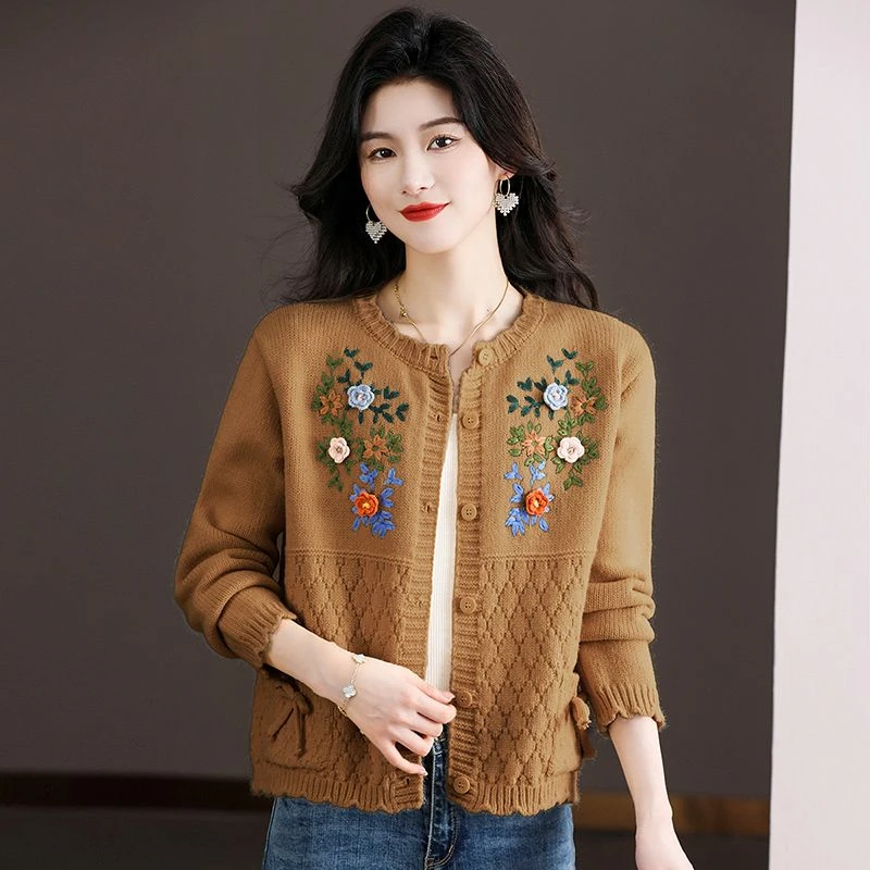 2024重工针织开衫春秋新款复古刺绣长袖薄款外套宽松上衣洋气女
