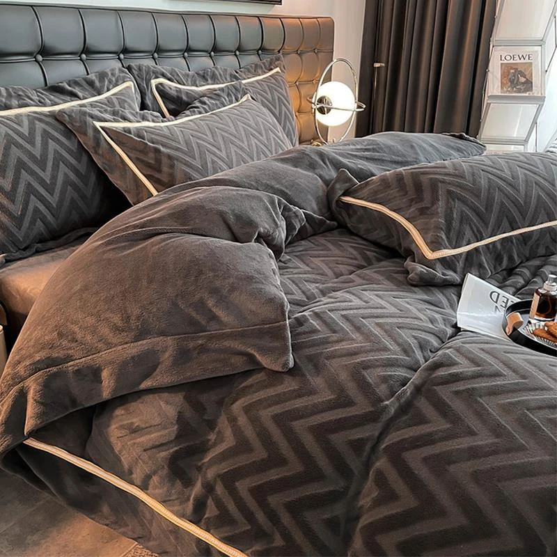 FAVMARTHA冬季高级感牛奶绒双面绒四件套加厚抗静电不掉毛被套