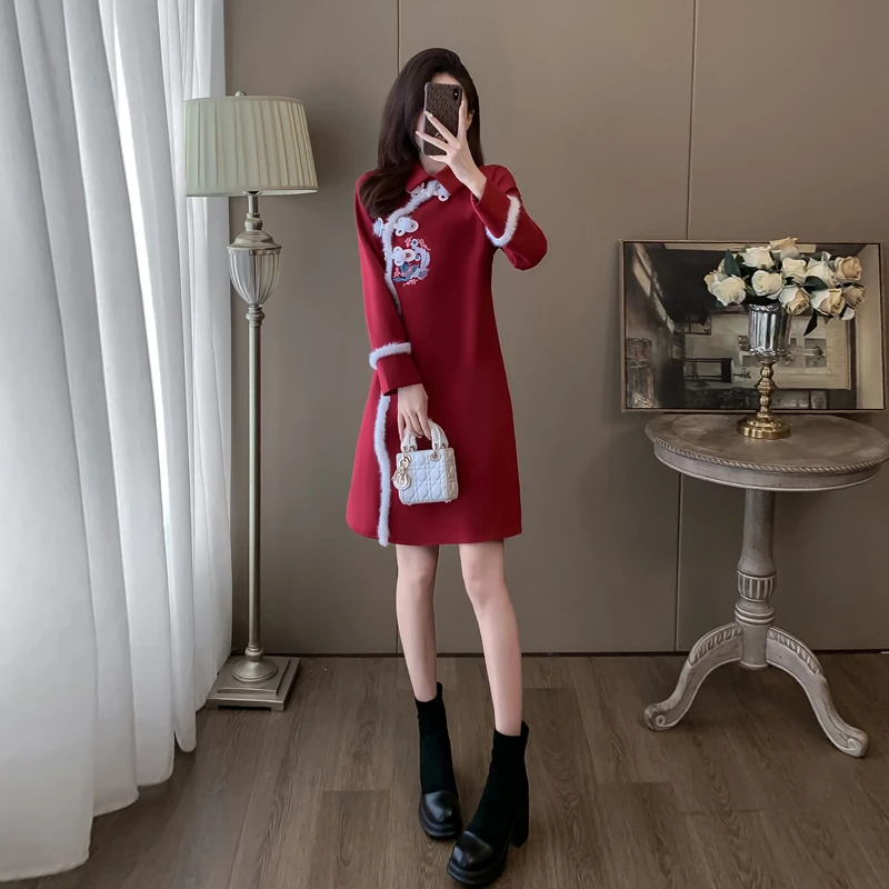 红色新中式国风连衣裙女秋冬气质高级感新年战袍洋气上档次裙子