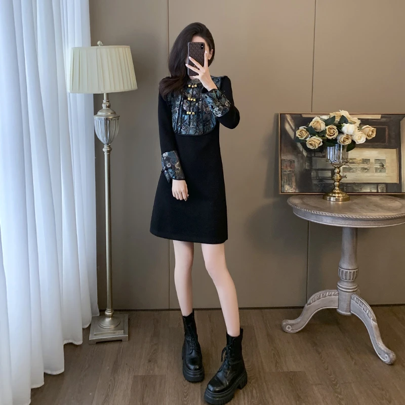 新中式国风黑色连衣裙女秋冬显瘦气质高级感小黑裙外出洋气裙子
