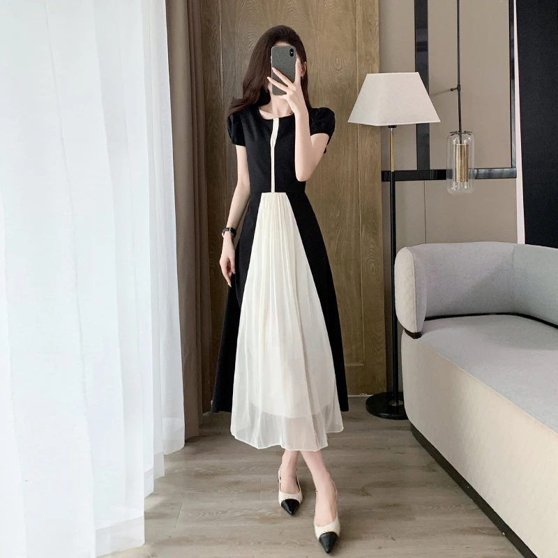 黑色拼接高档气质连衣裙女夏季收腰显瘦高级感长款独特漂亮裙子