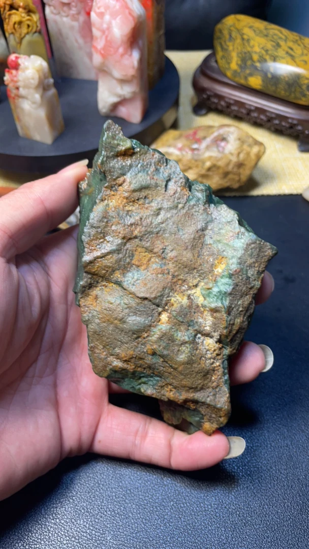 昌化鸡血石昌化源头绿