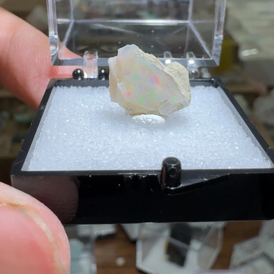 月下珠宝严选矿物