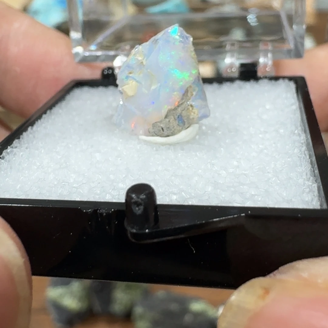 月下珠宝严选矿物