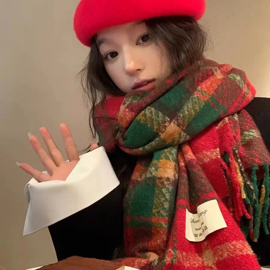 2023新款圣诞款新年红色格子围巾女高级感保暖复古学生披肩