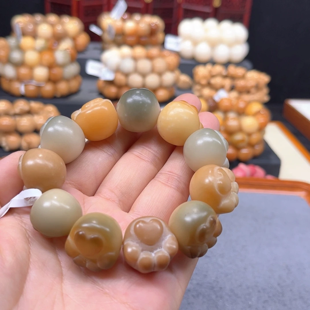 白玉菩提手串10.7.18爱心猫爪