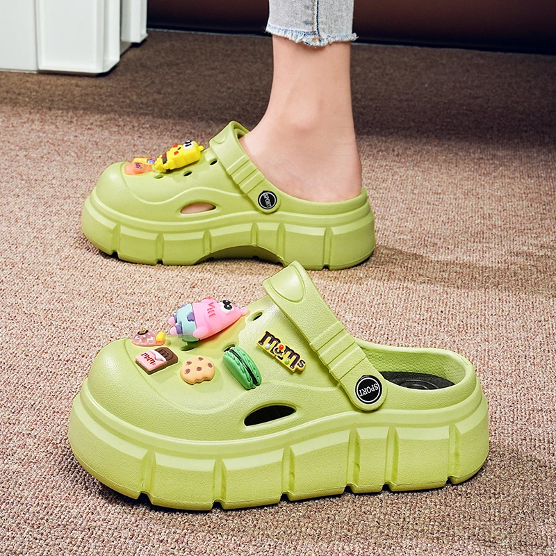 2024新款包头拖鞋沙滩防滑软底情侣踩屎感女款夏季外穿厚底洞洞鞋