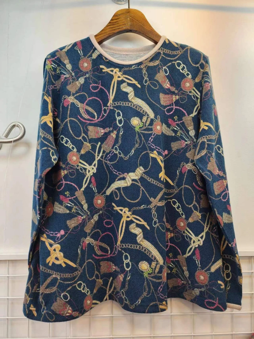 女士圆领衫（藏蓝）