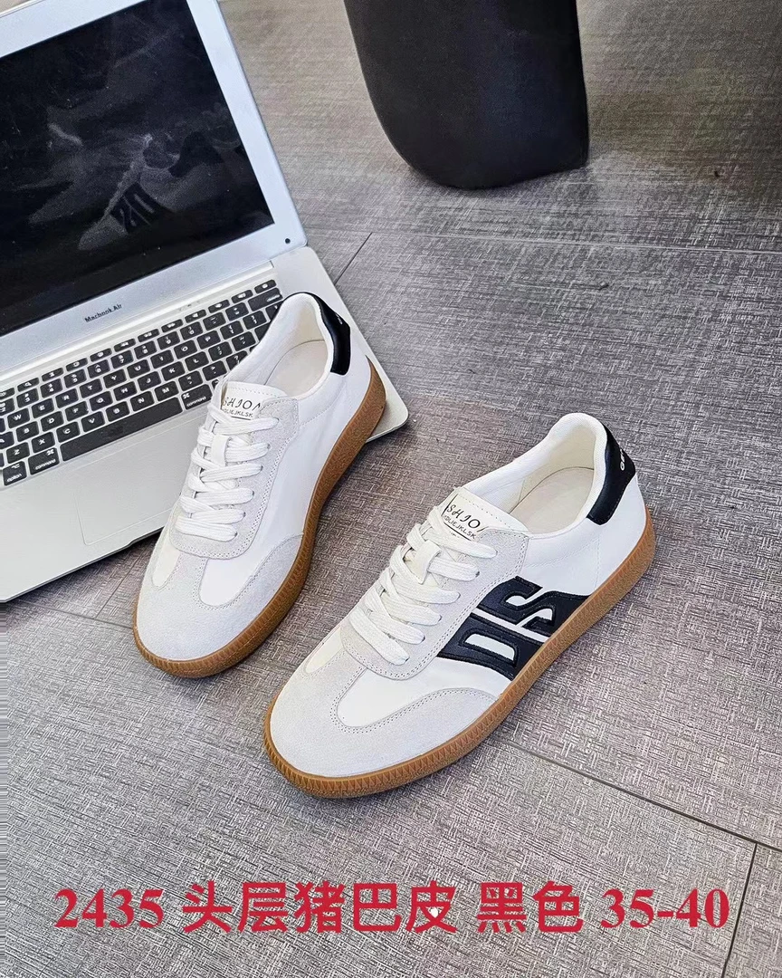 女款2024秋季新款平底轻便运动板鞋透气复古女鞋