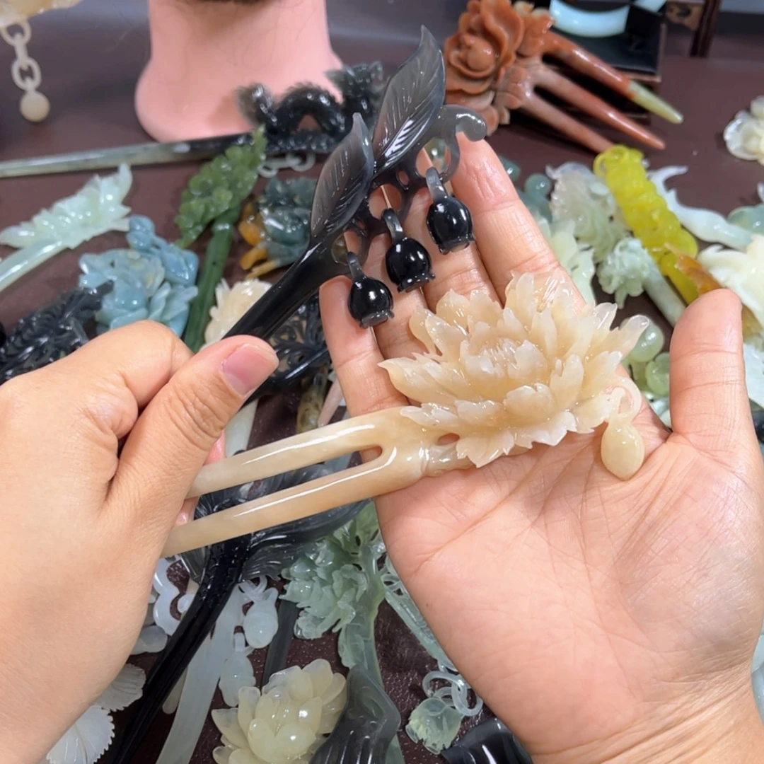 【闪购商品】蛇纹石玉发饰未镶嵌桃****子