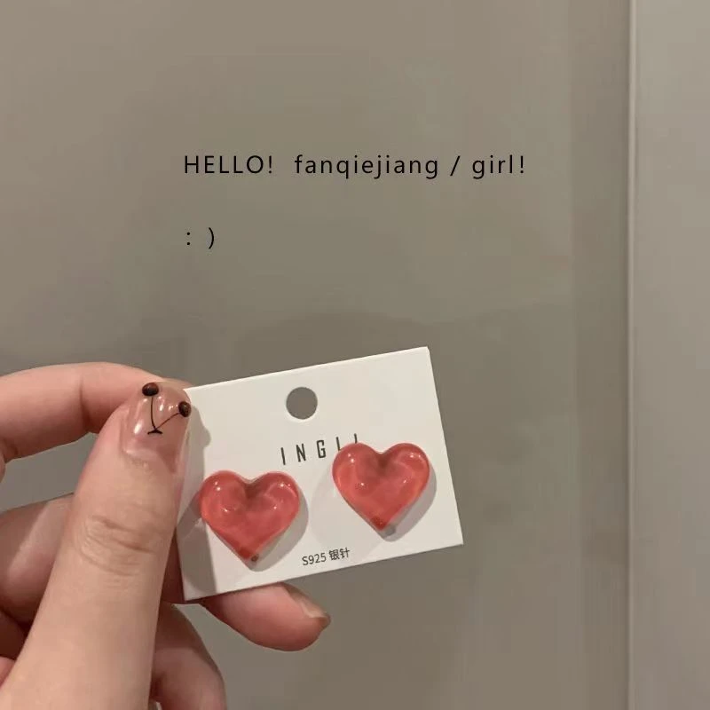 适合夏天的独特果冻爱心耳环小众设计感高级冷性风2023年新款潮