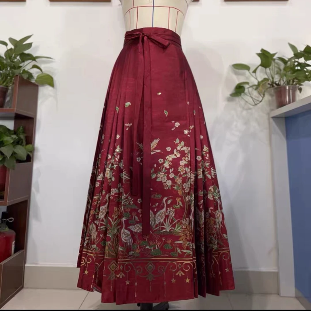 桃花喜鹤红底1.2米长织金定位织锦缎马面裙布料