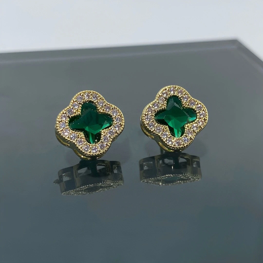 铜合金合成锆石耳饰 5829日常百搭花朵耳钉简约时尚微镶高级感