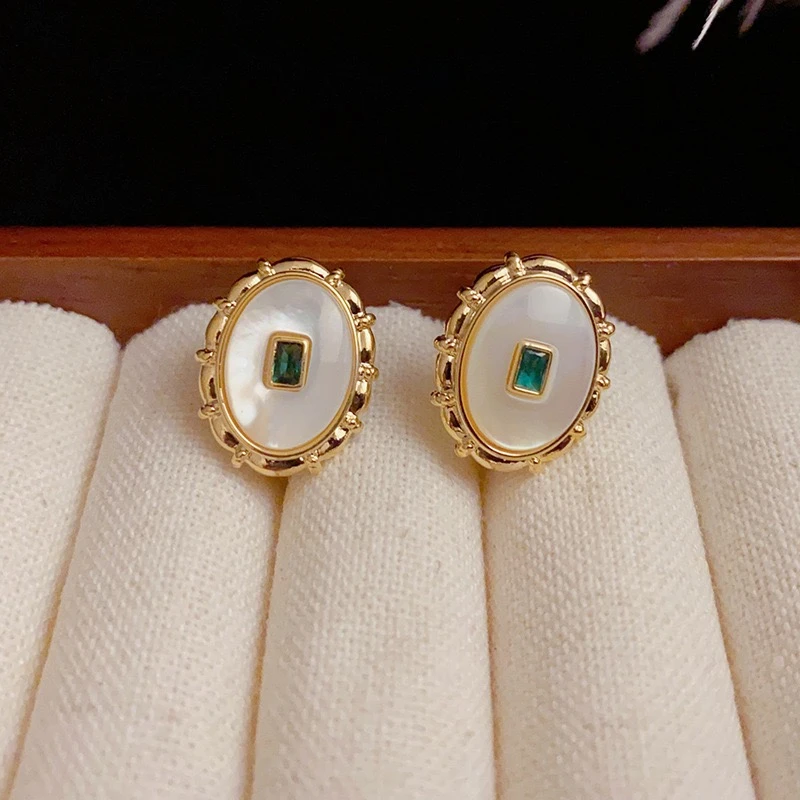 铜合金耳饰 法式复古港风耳扣高级感百搭减龄气质小众耳钉【A-239】