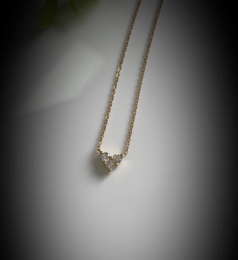 18K金镶嵌天然钻石时尚简约小众精致锁骨项链