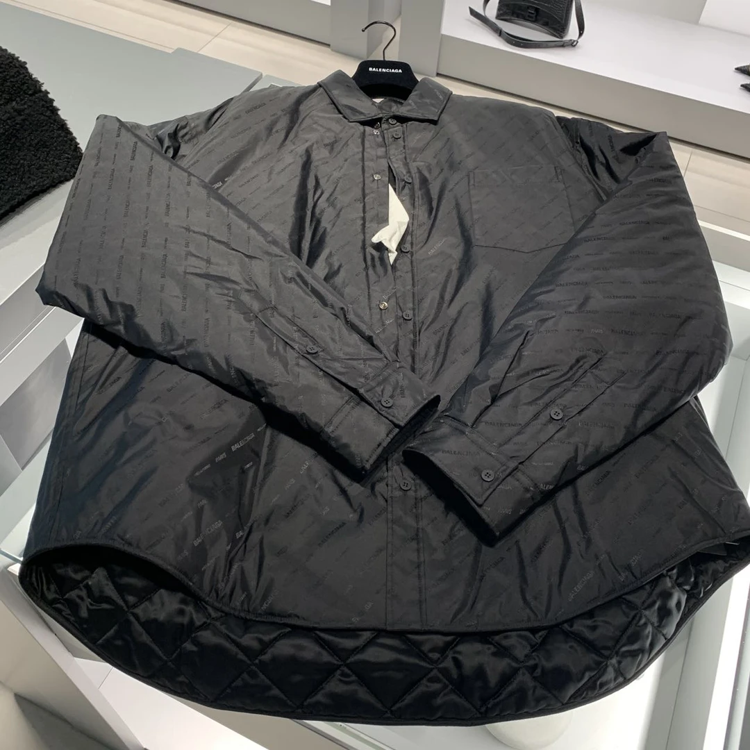 全新未使用 Balenciaga/巴黎世家 奥莱 满印暗纹衬衫外套 3-4周到