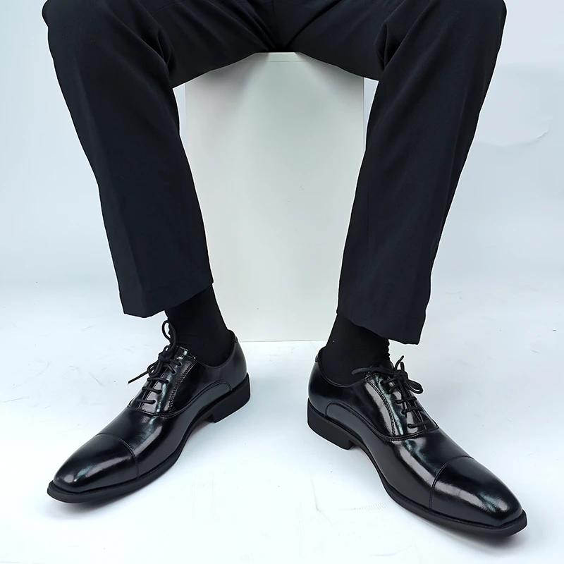 新郎男士商务正装黑色休闲英伦三接头牛津德比鞋布洛克婚礼鞋尖头