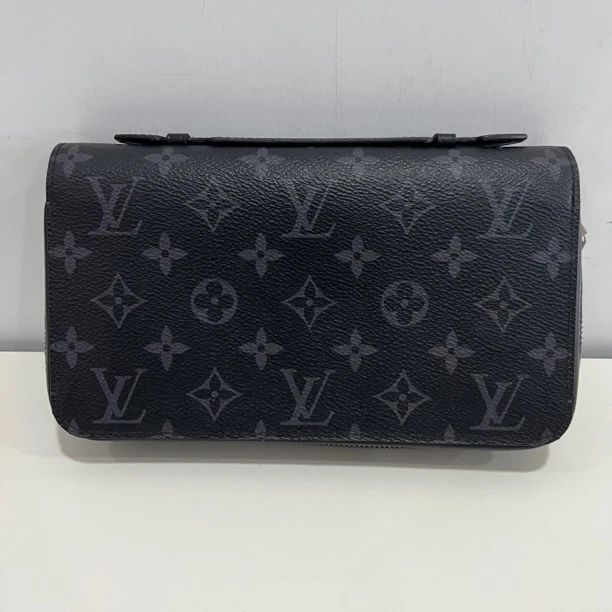 99新 LouisVuitton/路易威登 98新黑色老花大号钱包手拿包