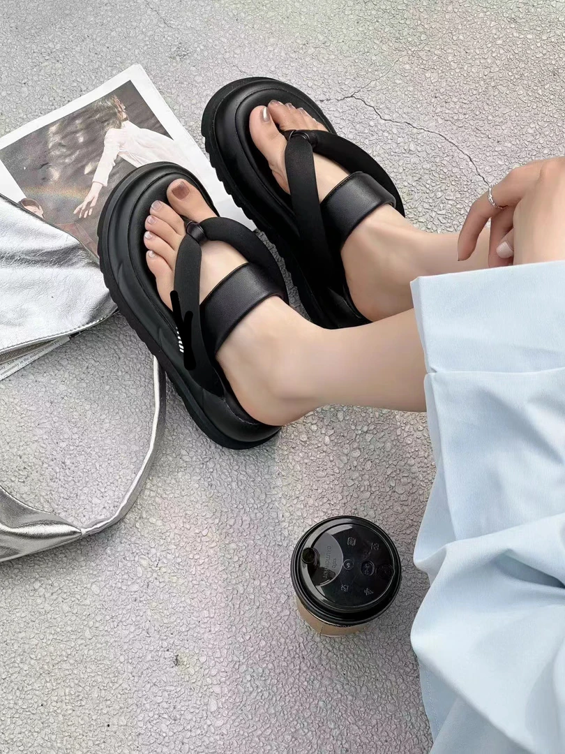 1217-1休闲网红厚底沙滩凉拖鞋