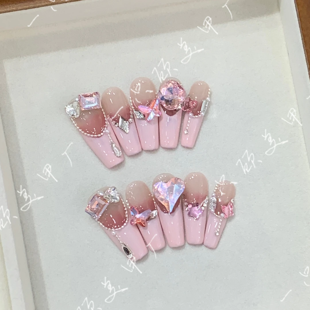 细节美甲少女满钻法式穿戴甲高甜预警显白高级