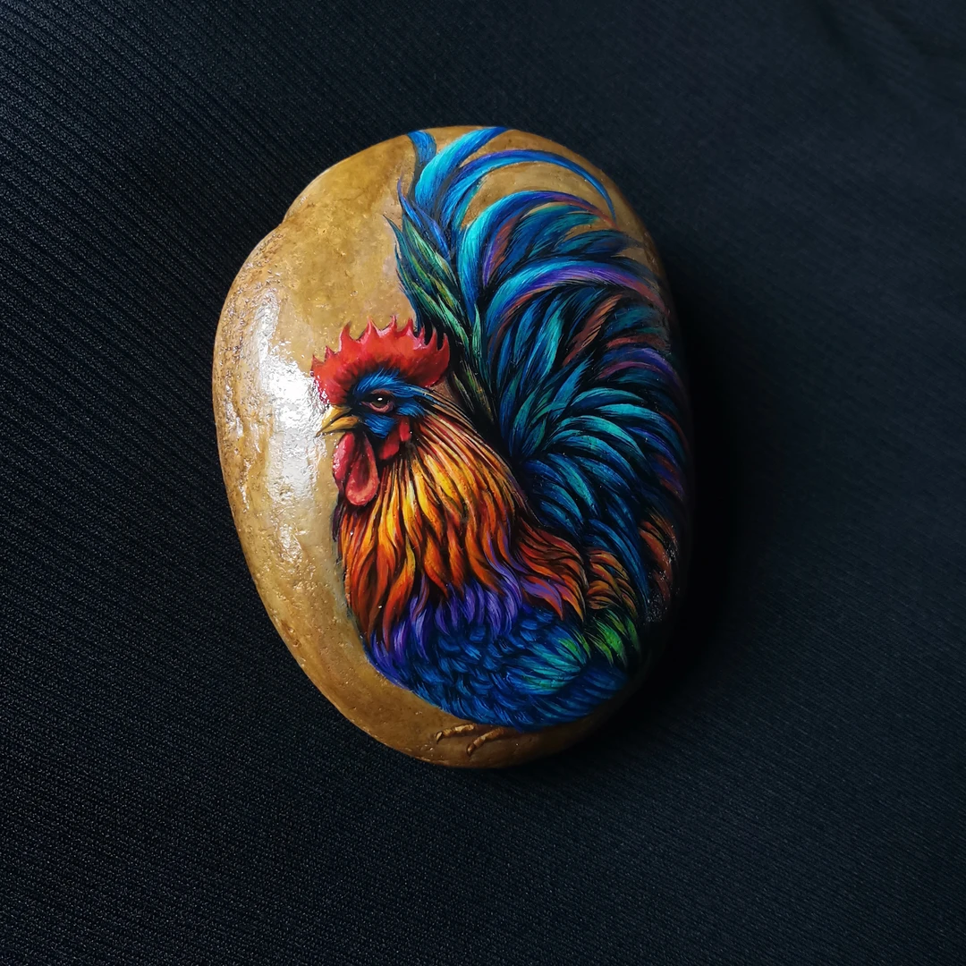 石头画 凤鸡，是神圣的禽鸟，守信勤奋，勇敢，生肖鸡，手绘，创意 摆件