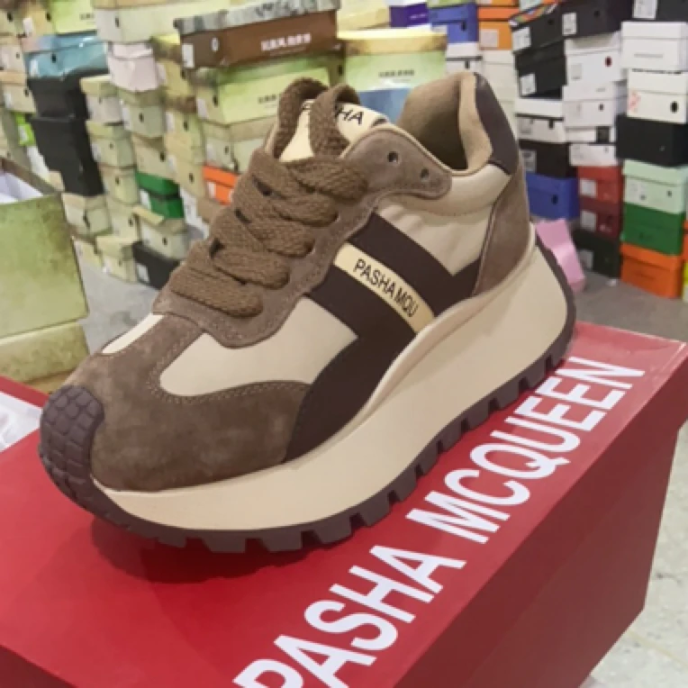 1818-1秋冬新款真皮厚底松糕华夫阿甘鞋欧货休闲运动女