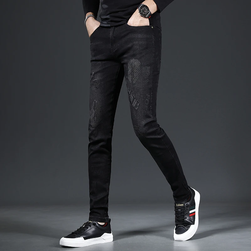 高档黑色刺绣男士牛仔裤男款修身小脚弹力春秋爆款2025新款男裤子