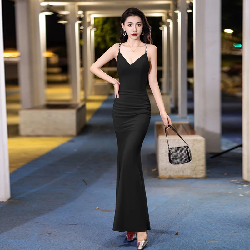 黑色晚礼服女2025新款高级感轻奢小众成人礼宴会夜总会足疗技师服