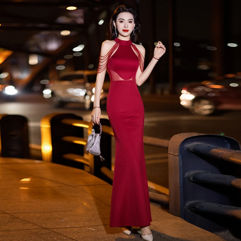 晚礼服女2025新款轻奢小众挂脖高端宴会气质主持人毕业礼生日鱼尾