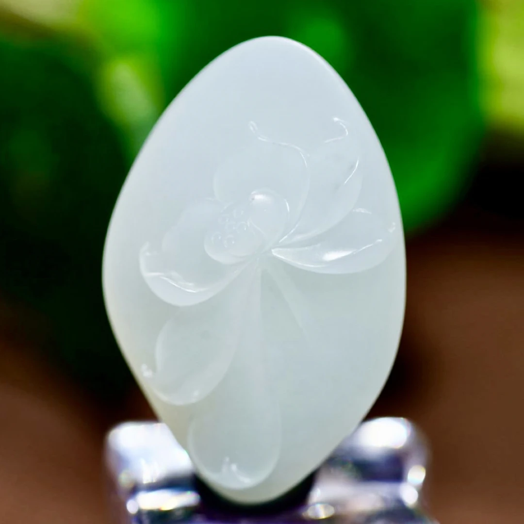 九筒和田玉 《至臻·一品青莲》新疆和田玉吊坠 15.1g