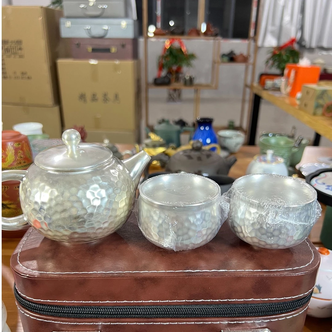 【闪购产品】锤纹鎏银茶壶一壶两杯