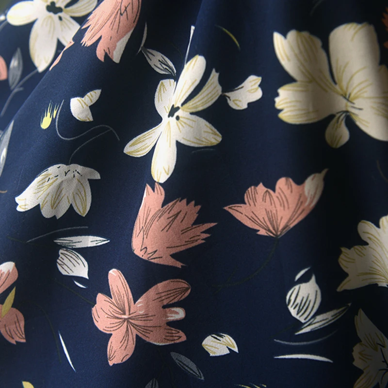 田园藏蓝白花朵不透雪纺布料 DIY连衣长裙子一片式裹裙汉服装面料